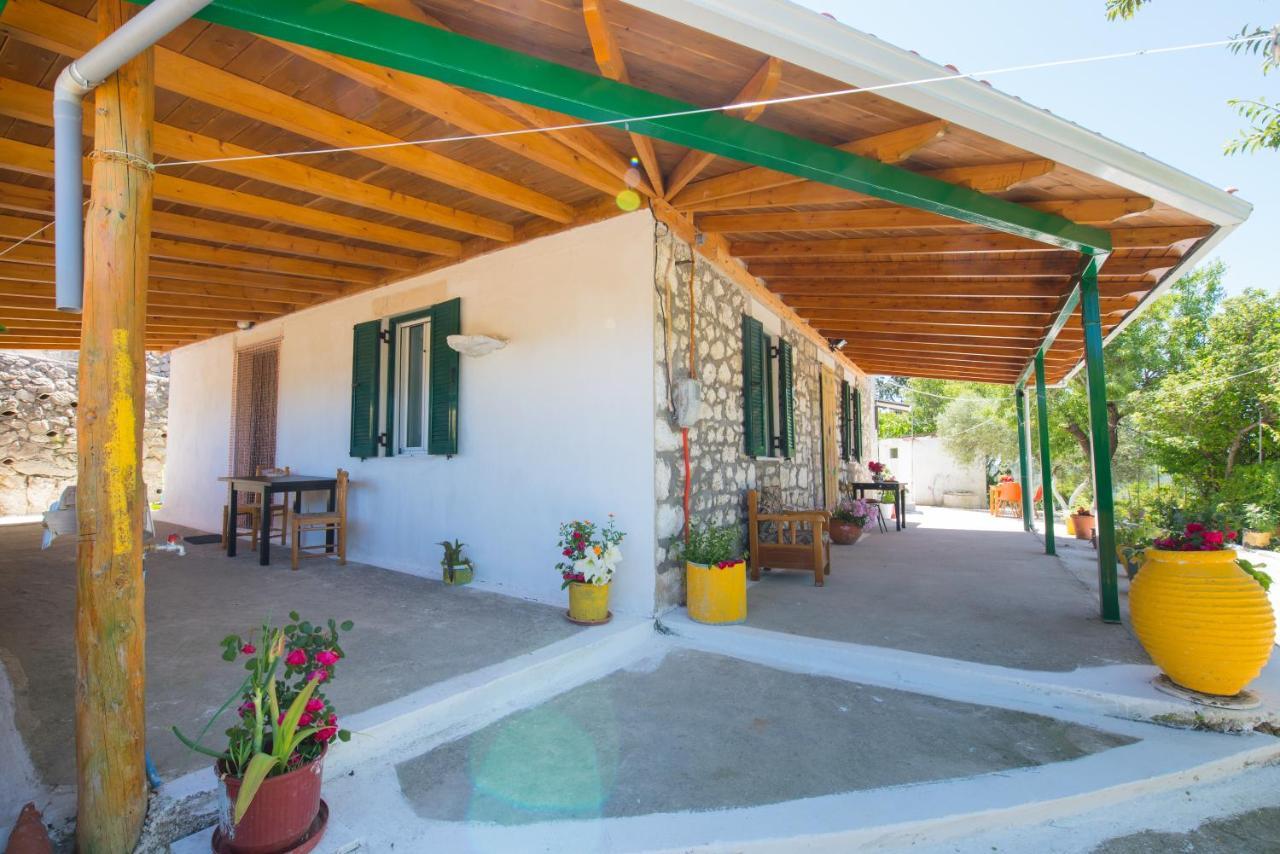 Basil & Guest House Lazarata Exterior photo