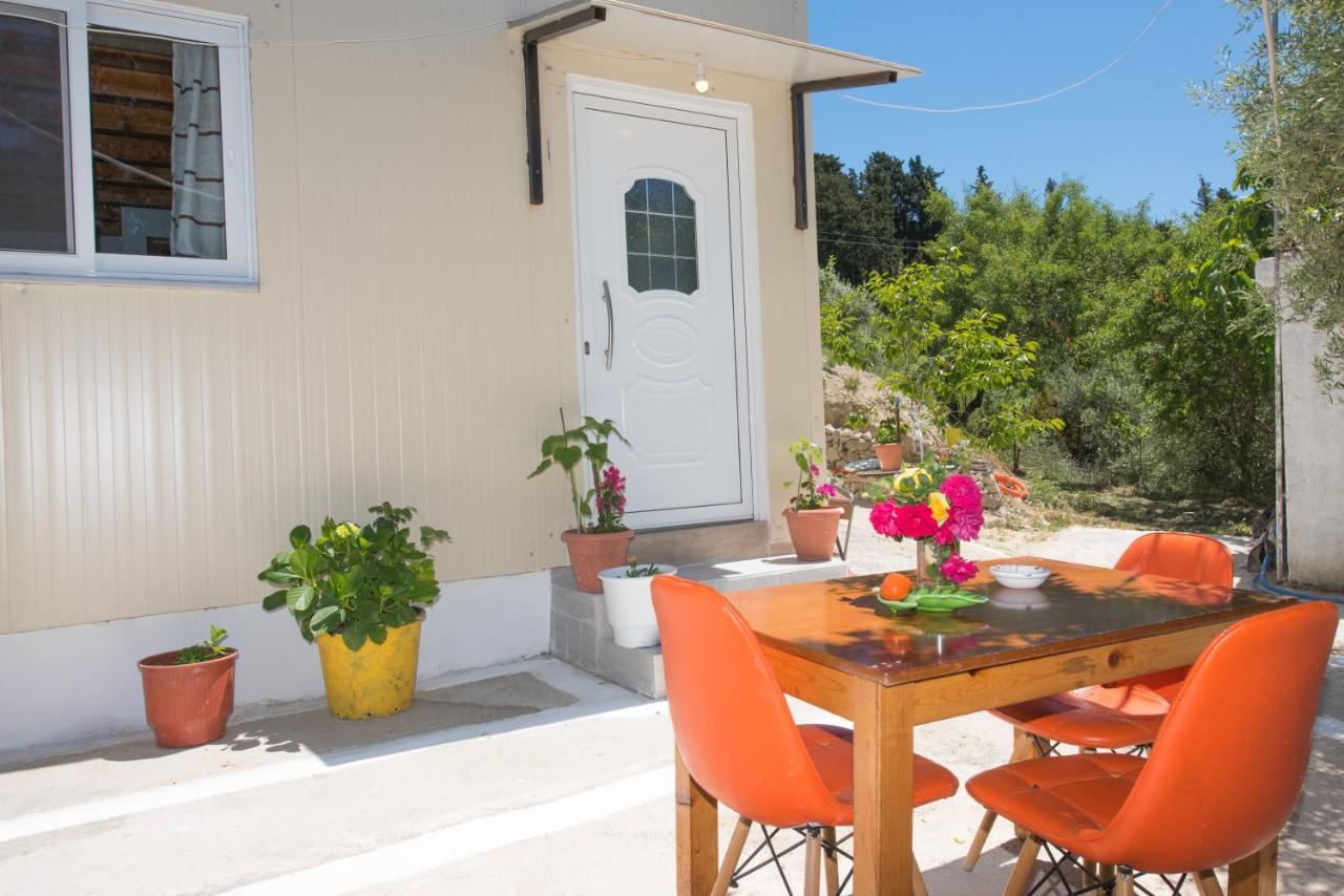 Basil & Guest House Lazarata Exterior photo