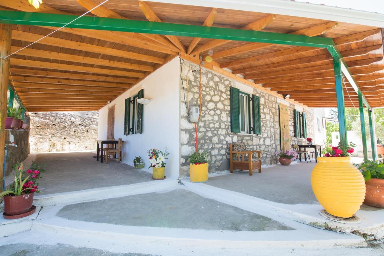 Basil & Guest House Lazarata Exterior photo