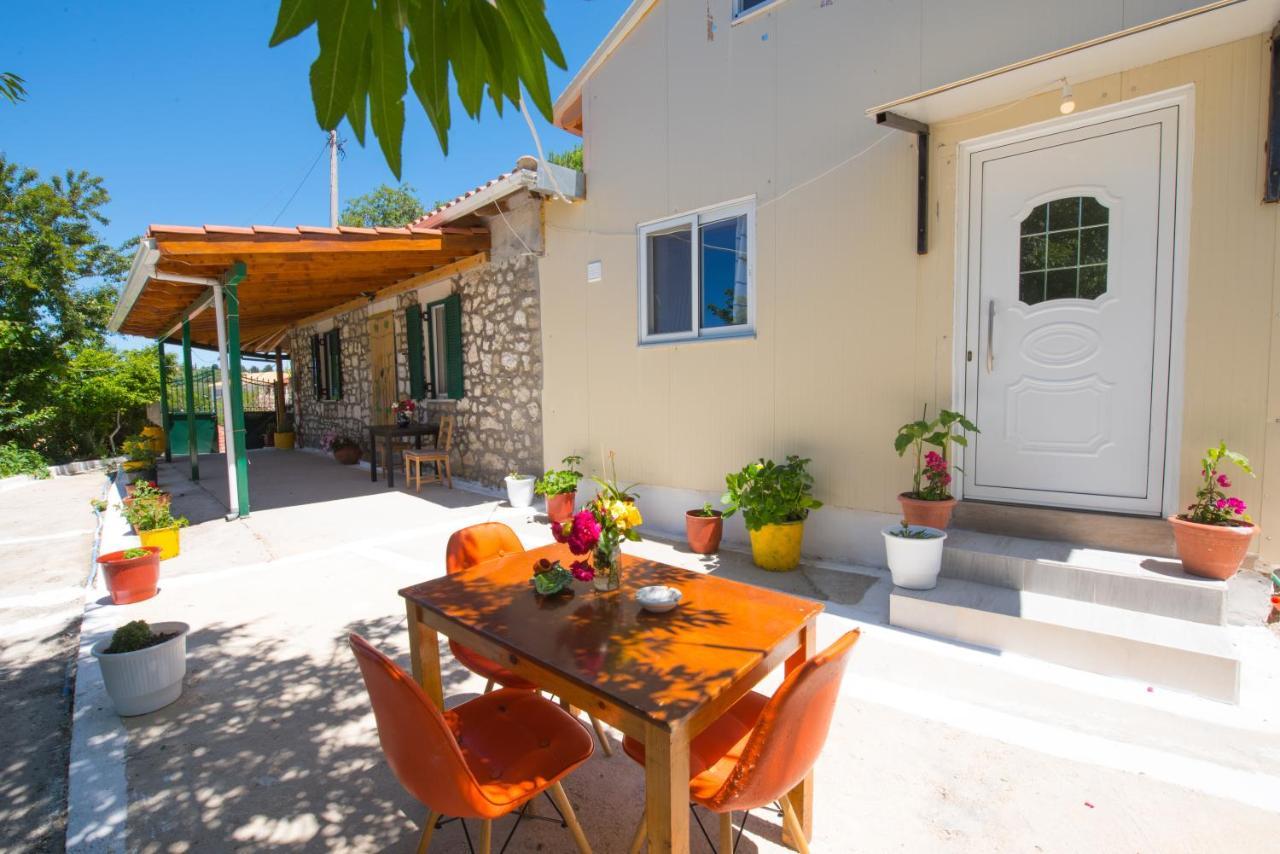 Basil & Guest House Lazarata Exterior photo